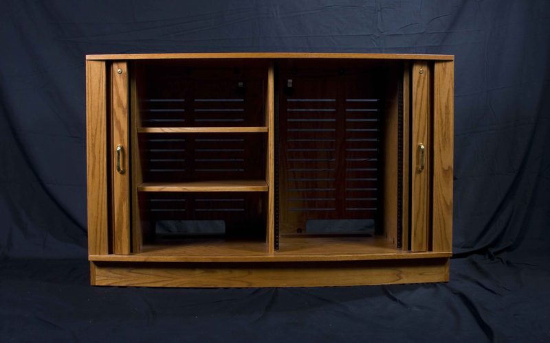 DR16E-II Executive rack open, showing rack bays and independently locking doors